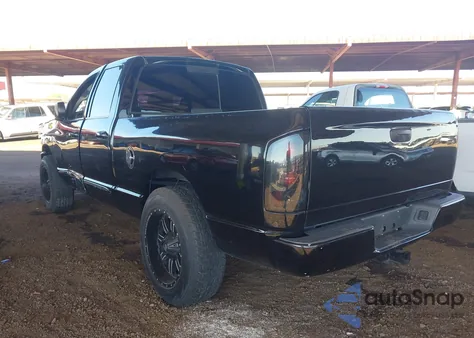 2004 Dodge Ram 1500 Slt/Laramie z USA, uszkodzony, nr VIN 1D7HA18DX4S626569